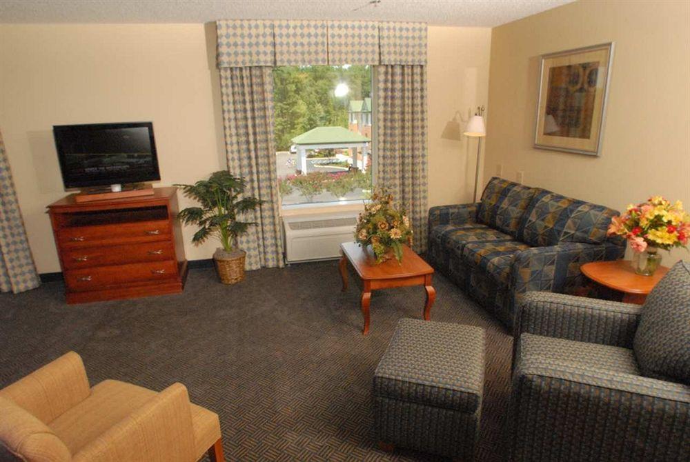 Hampton Inn Gloucester Eksteriør bilde
