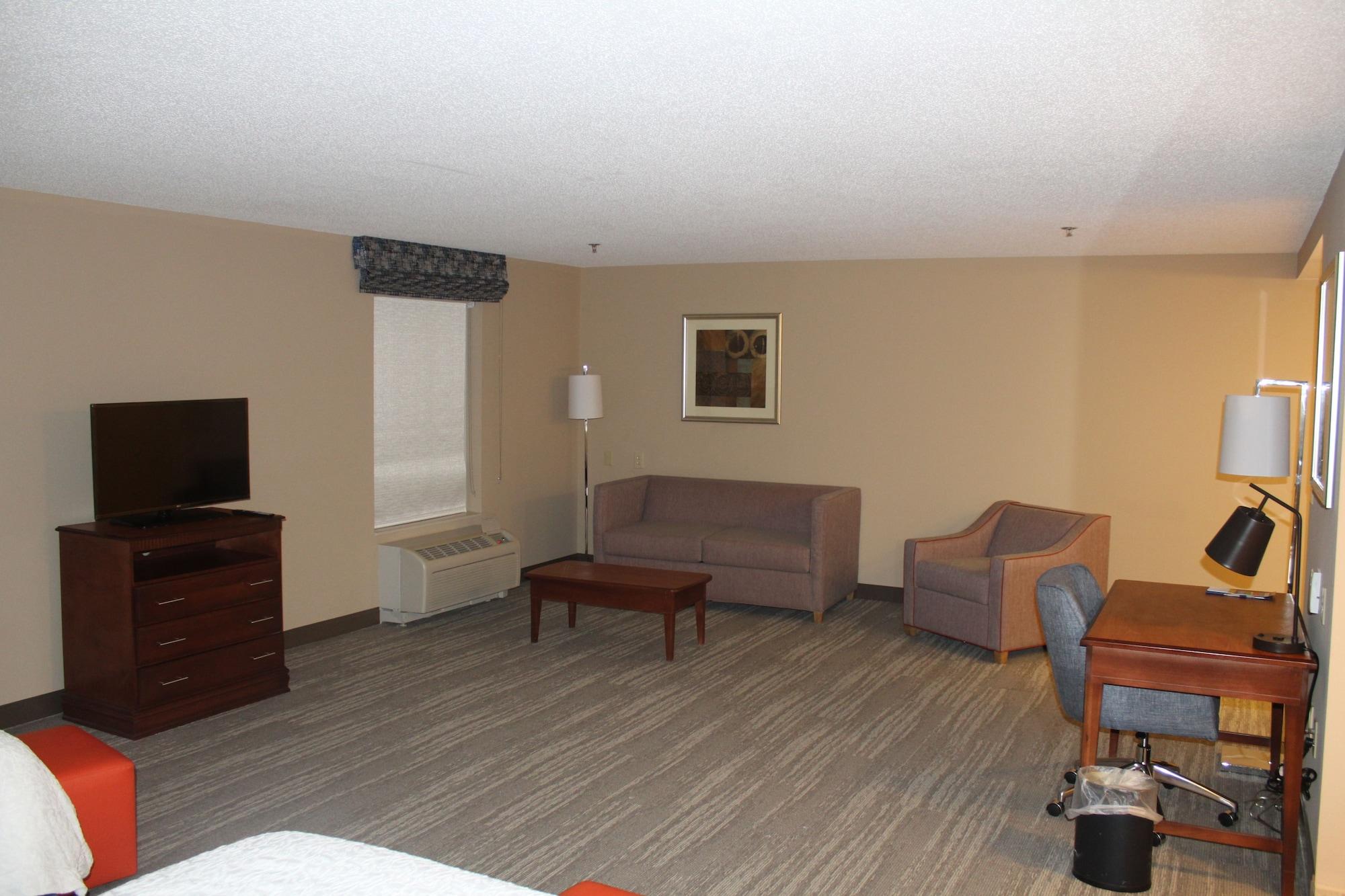 Hampton Inn Gloucester Eksteriør bilde