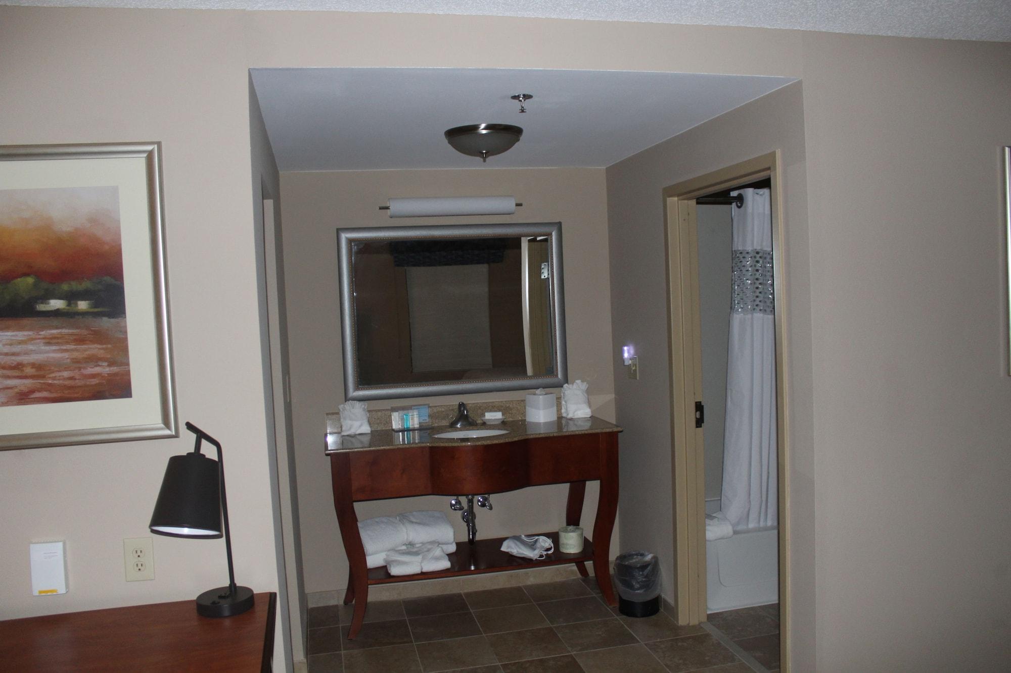 Hampton Inn Gloucester Eksteriør bilde